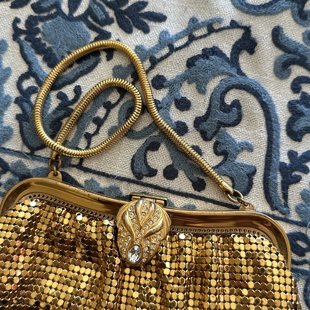 Whiting & Davis gold chain Maile evening bag clasp is ornate vintage beautiful - Picture 10 of 12